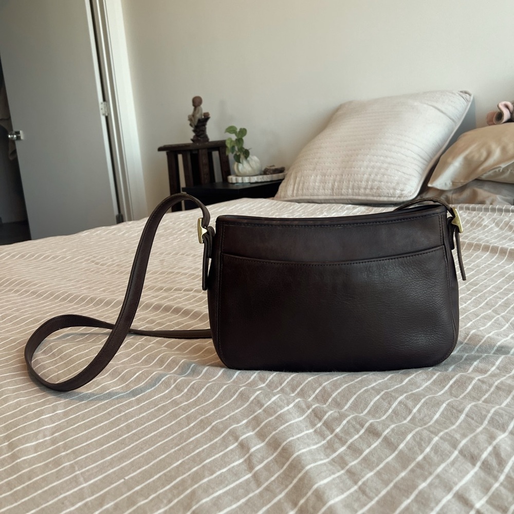 Vintage Coach Chelsea Zip 6000 Shoulder or Crossbody Bag in Mahogany & Brass